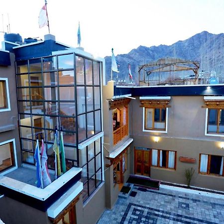 Tih Hotel Jorchung Leh Bagian luar foto