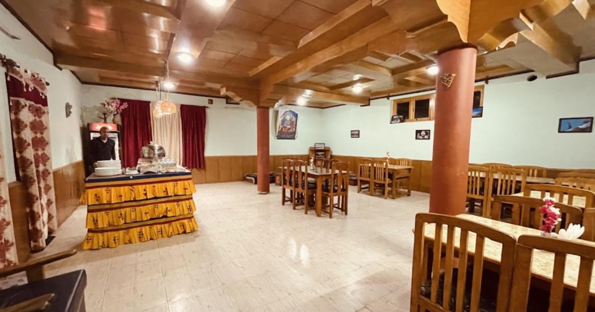 Tih Hotel Jorchung Leh Bagian luar foto