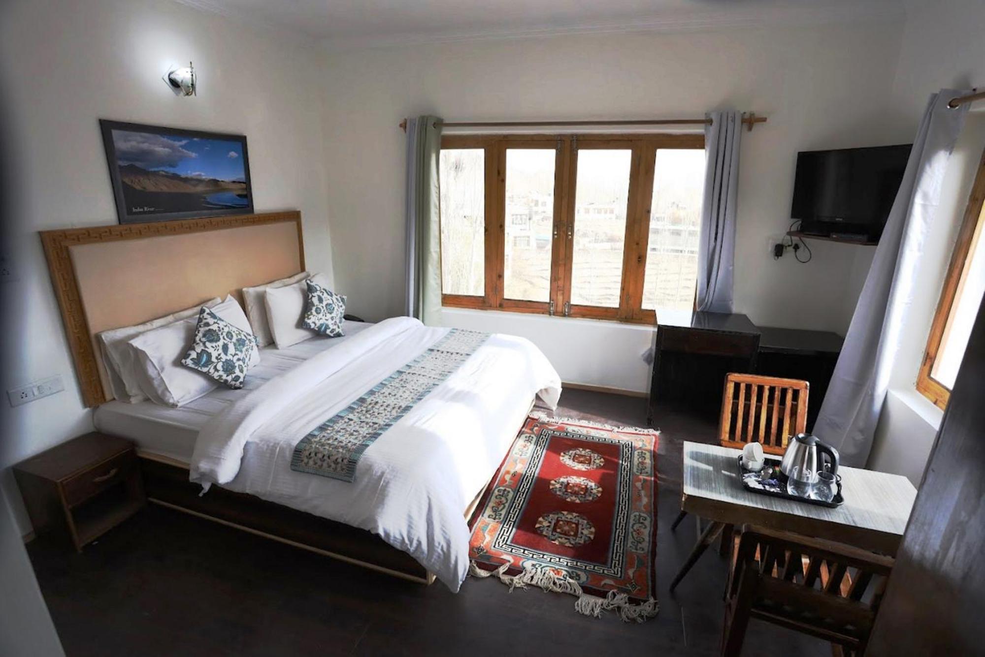 Tih Hotel Jorchung Leh Bagian luar foto